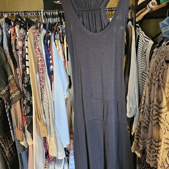 Black Sleeveless Dress - Picture 1 of 1